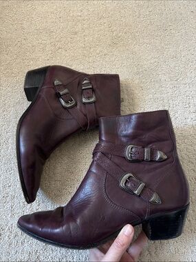 Frye Ellen buckle boot